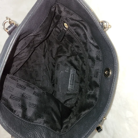 ***SOLD***Michael Kors Shoulder Bag - Picture 6 of 7